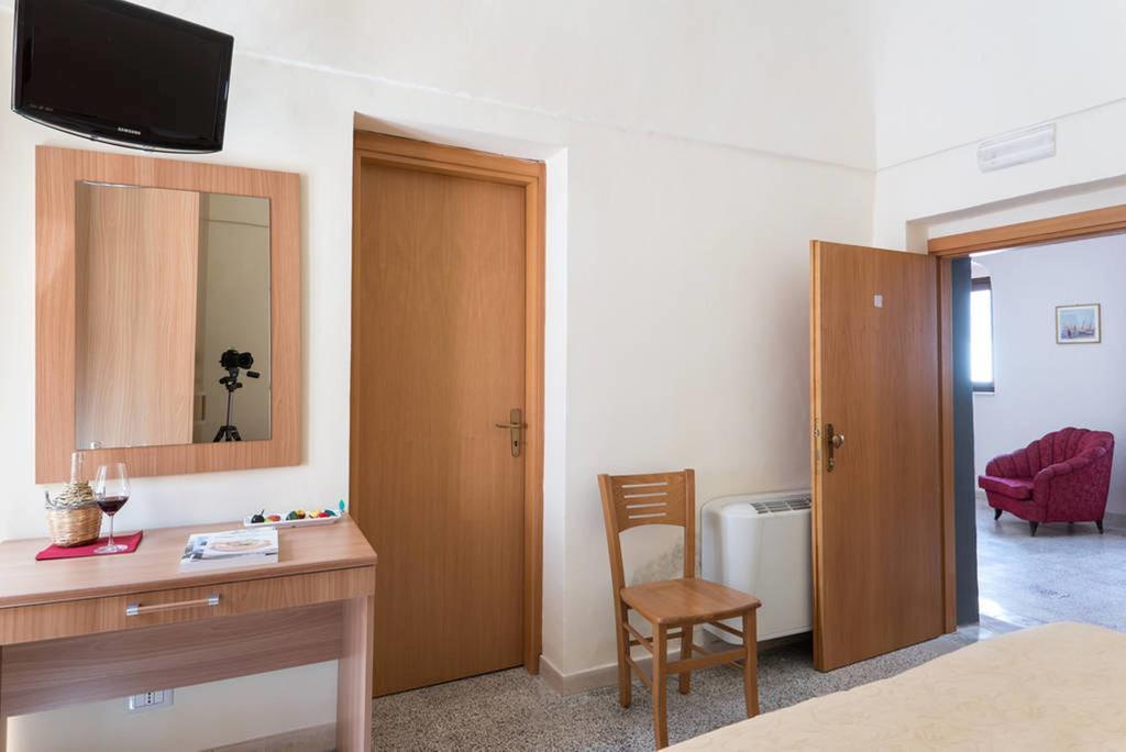 Il Campanile Hotel Vizzini Exterior photo